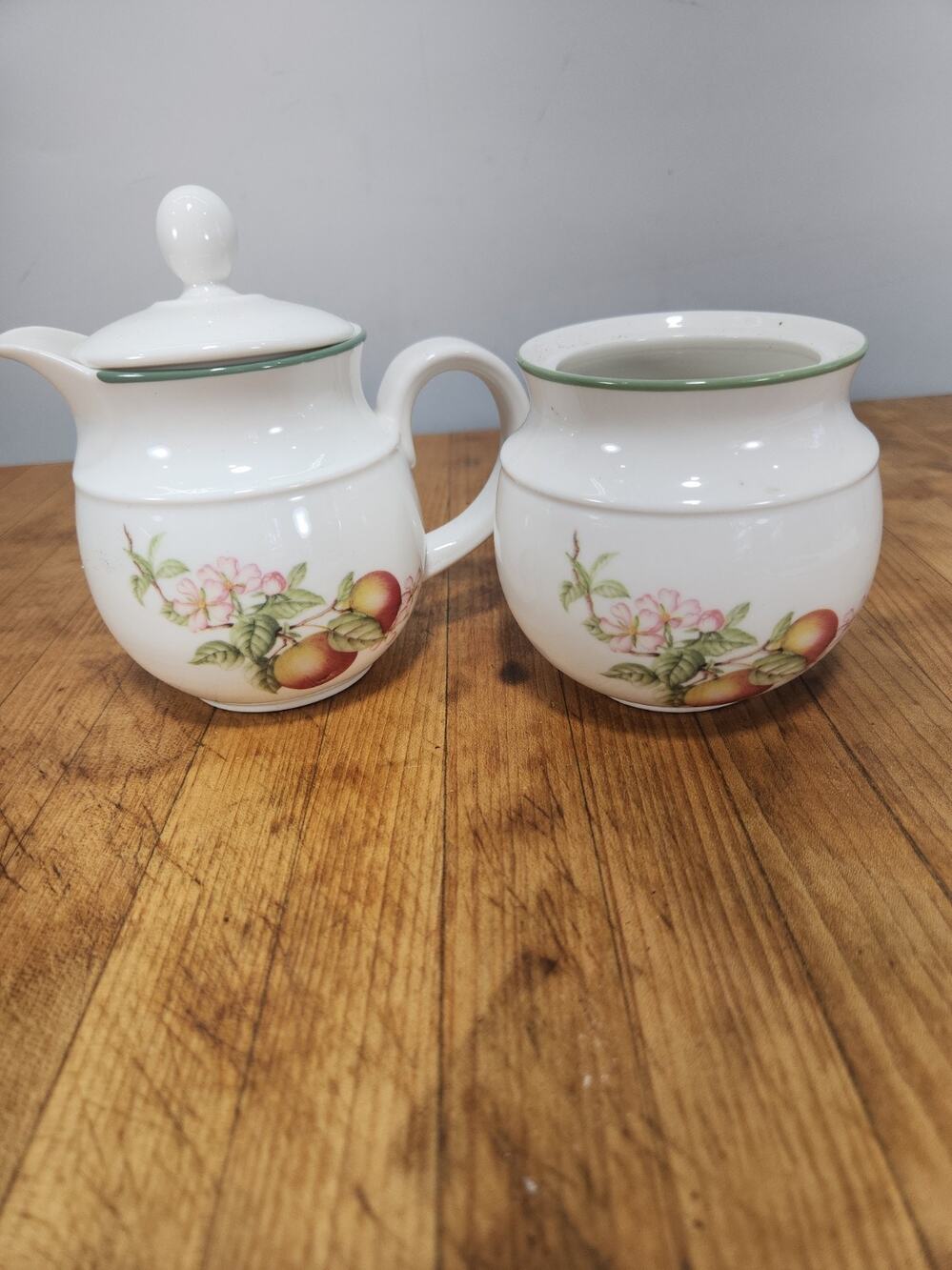 Royal Doulton Vintage Orchard Creamer Sugar Bowl Lid Fruit Floral England 2pc